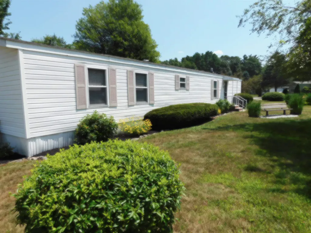 5 Caribbean Lane Rochester NH 03867