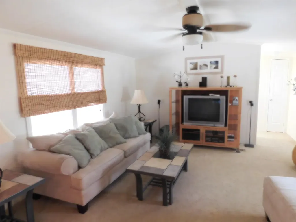 5 Caribbean Lane Rochester NH 03867