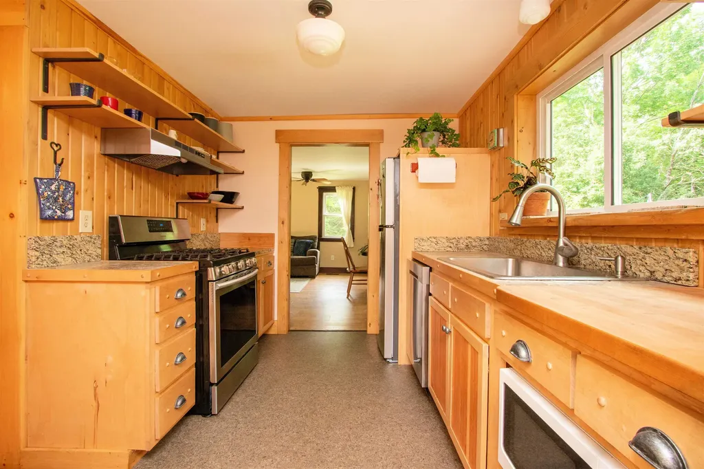 3147 Keiser Pond Road Danville VT 05828