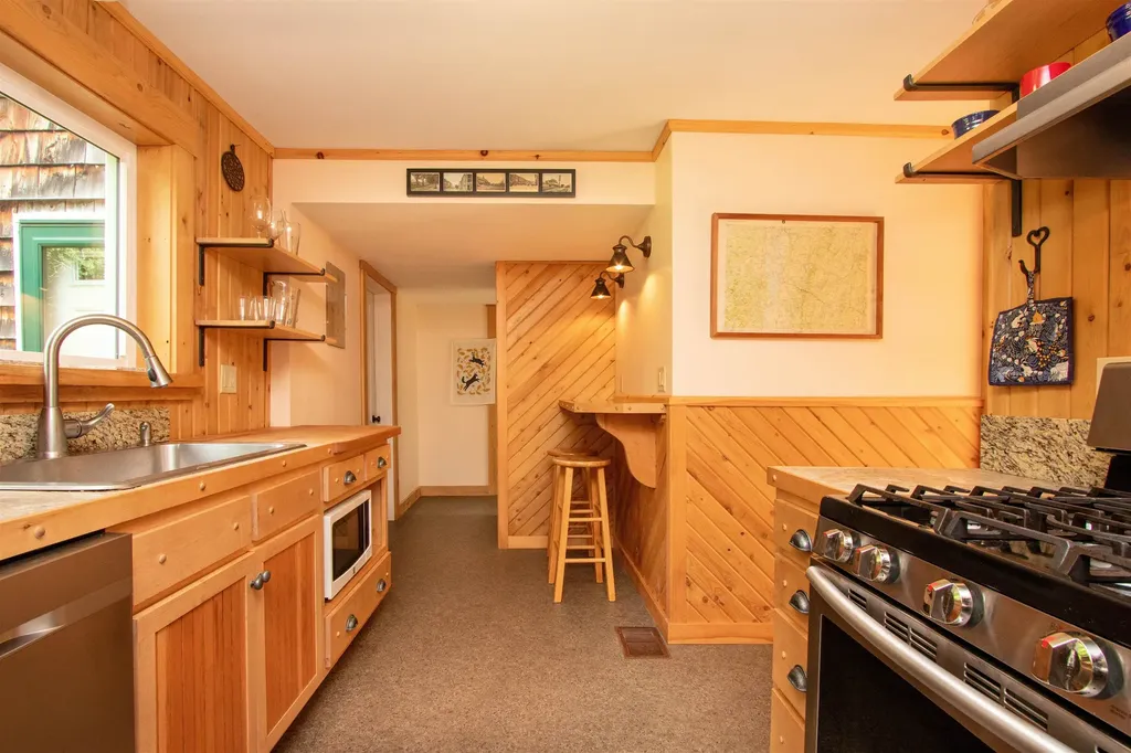 3147 Keiser Pond Road Danville VT 05828