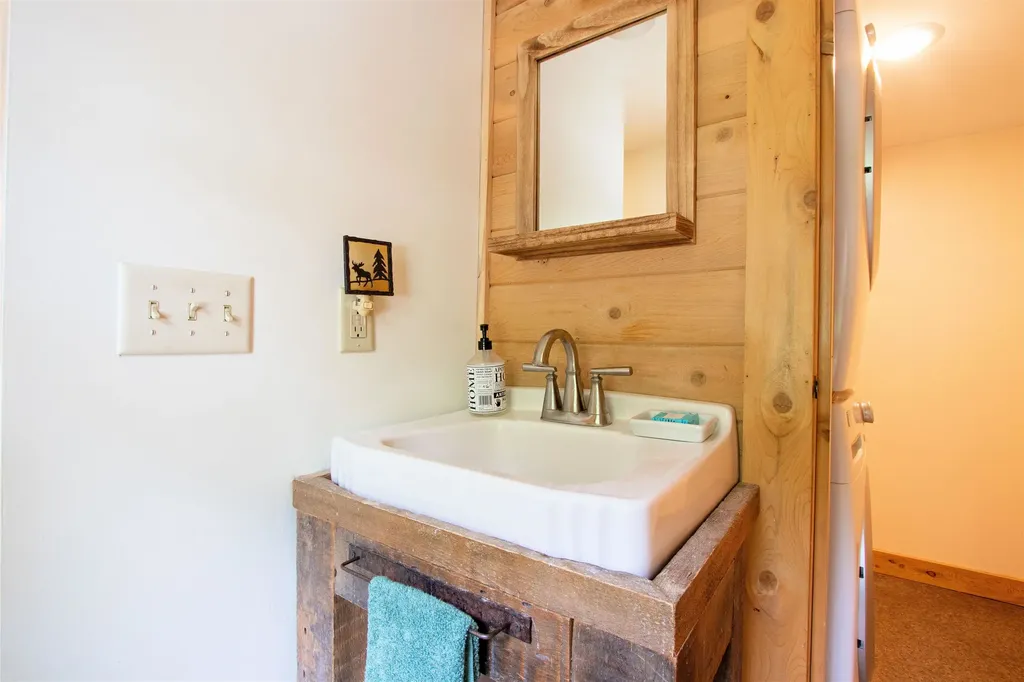 3147 Keiser Pond Road Danville VT 05828