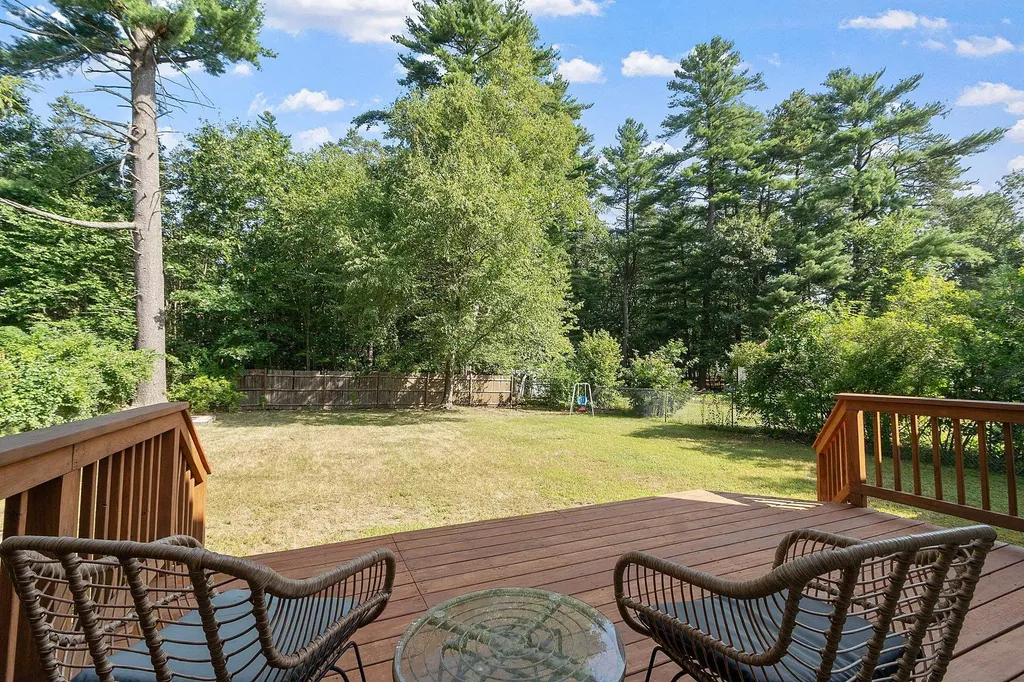 9 Moose Club Park Road Goffstown NH 03045