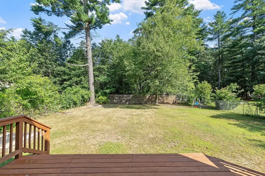9 Moose Club Park Road Goffstown NH 03045