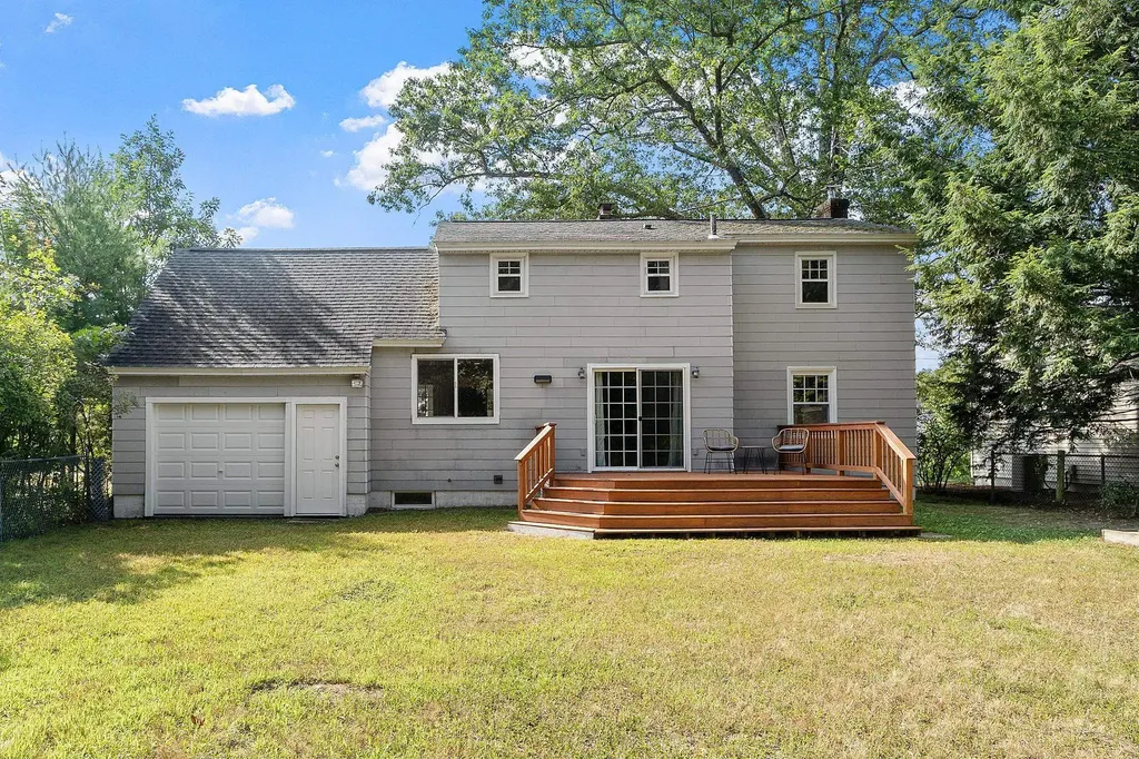 9 Moose Club Park Road Goffstown NH 03045