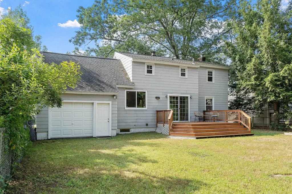 9 Moose Club Park Road Goffstown NH 03045