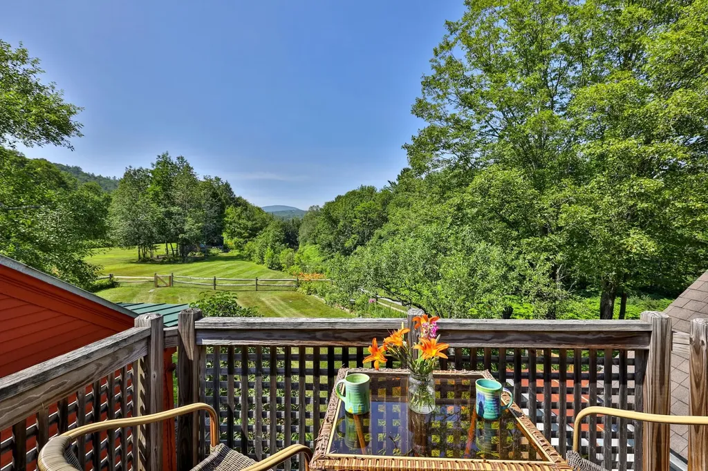 106 Vt Route 100 Weston VT 05161