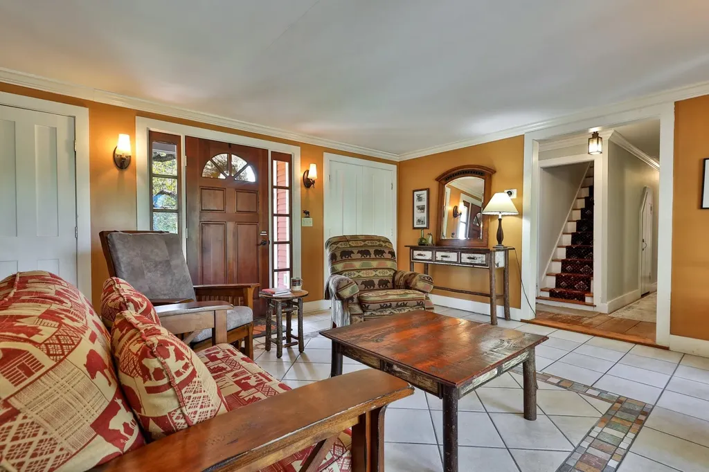 106 Vt Route 100 Weston VT 05161