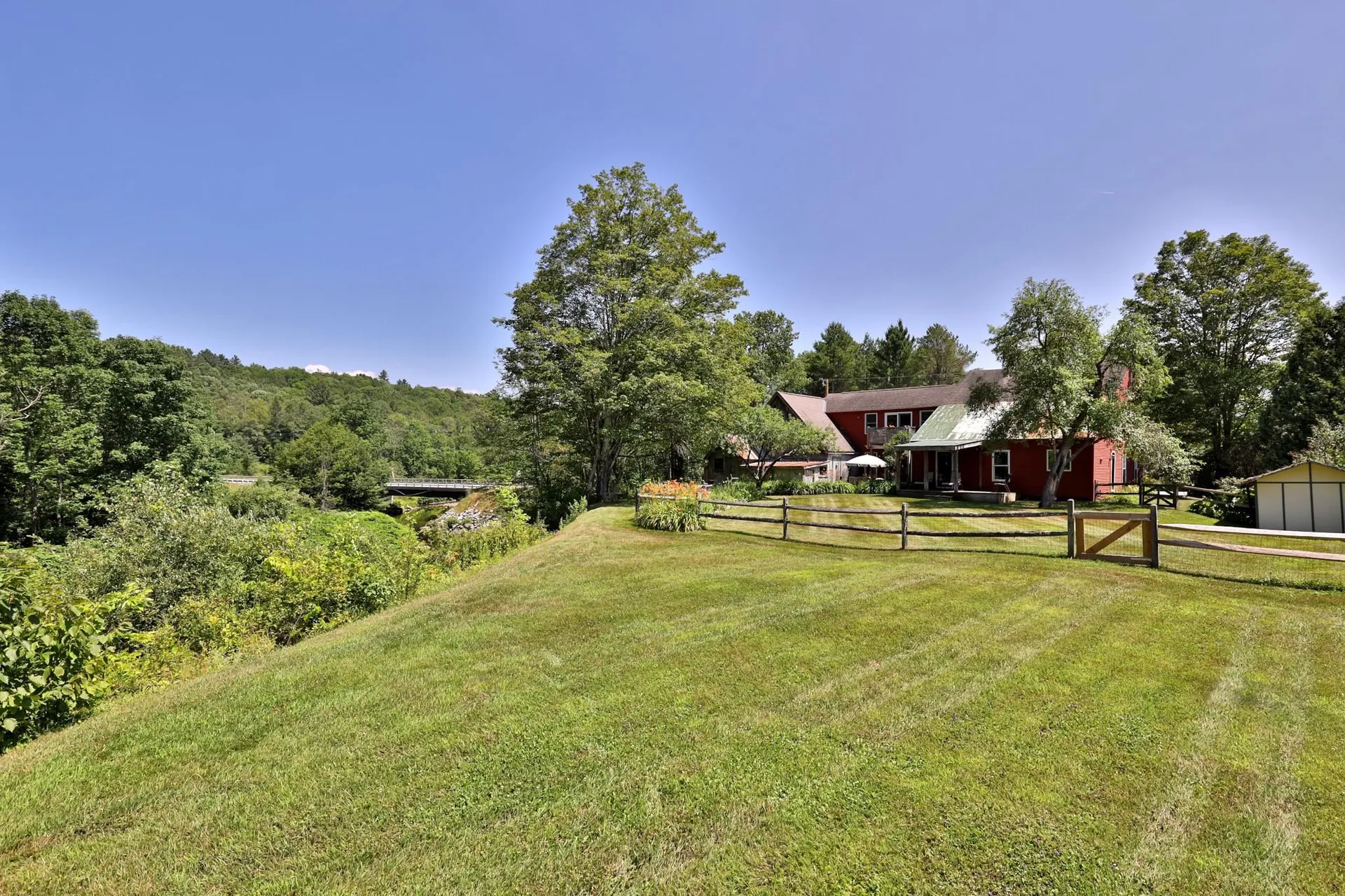 106 Vt Route 100 Weston VT 05161