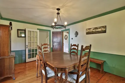 106 Vt Route 100 Weston VT 05161