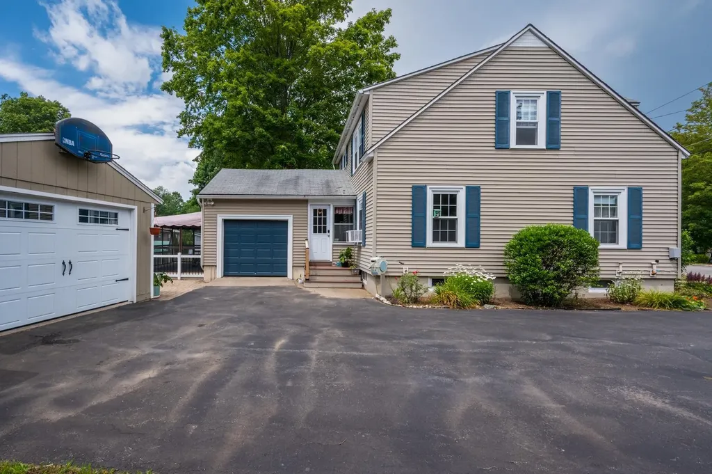 22 Park Avenue Claremont NH 03743