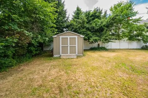 22 Park Avenue Claremont NH 03743