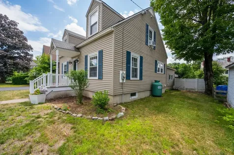 22 Park Avenue Claremont NH 03743