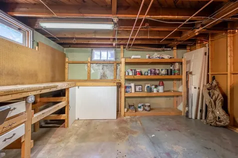 22 Park Avenue Claremont NH 03743