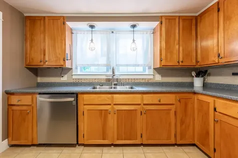 22 Park Avenue Claremont NH 03743