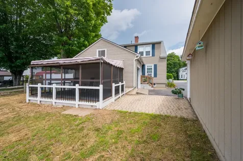 22 Park Avenue Claremont NH 03743