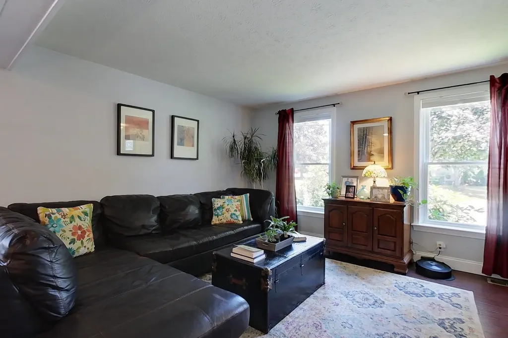 198 Megan Drive Manchester NH 03109