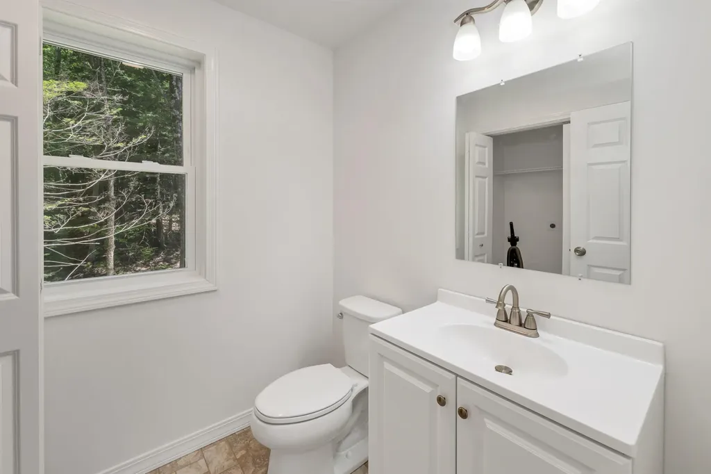 128 Onset Road Bennington NH 03442