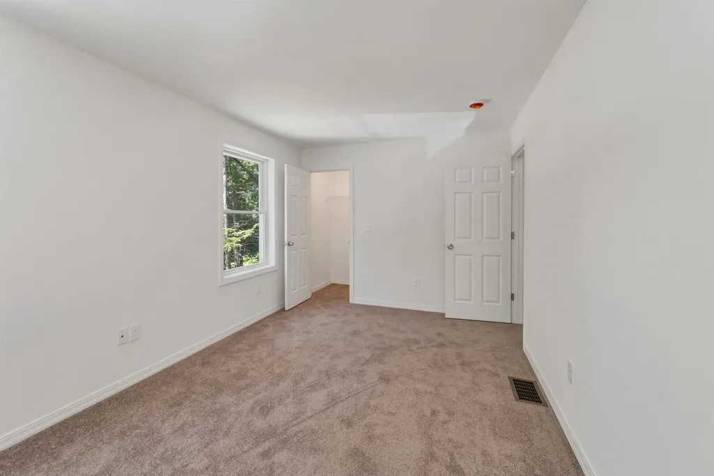 128 Onset Road Bennington NH 03442