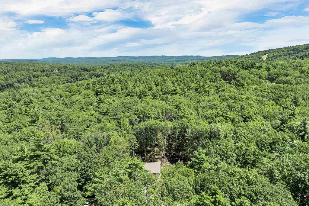 128 Onset Road Bennington NH 03442