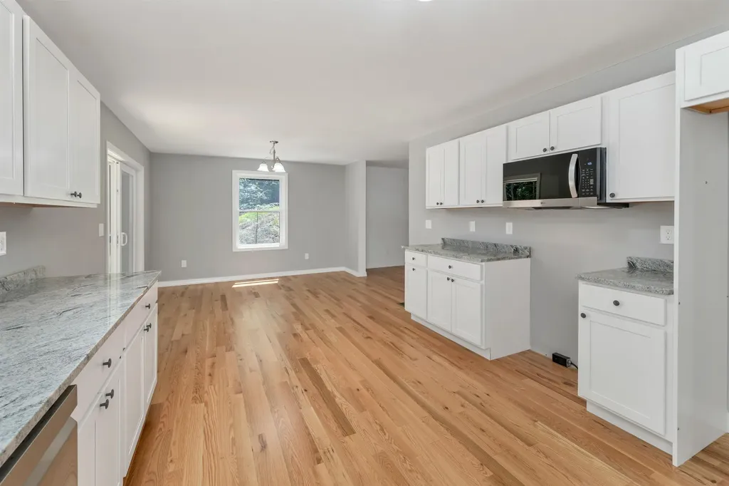 128 Onset Road Bennington NH 03442