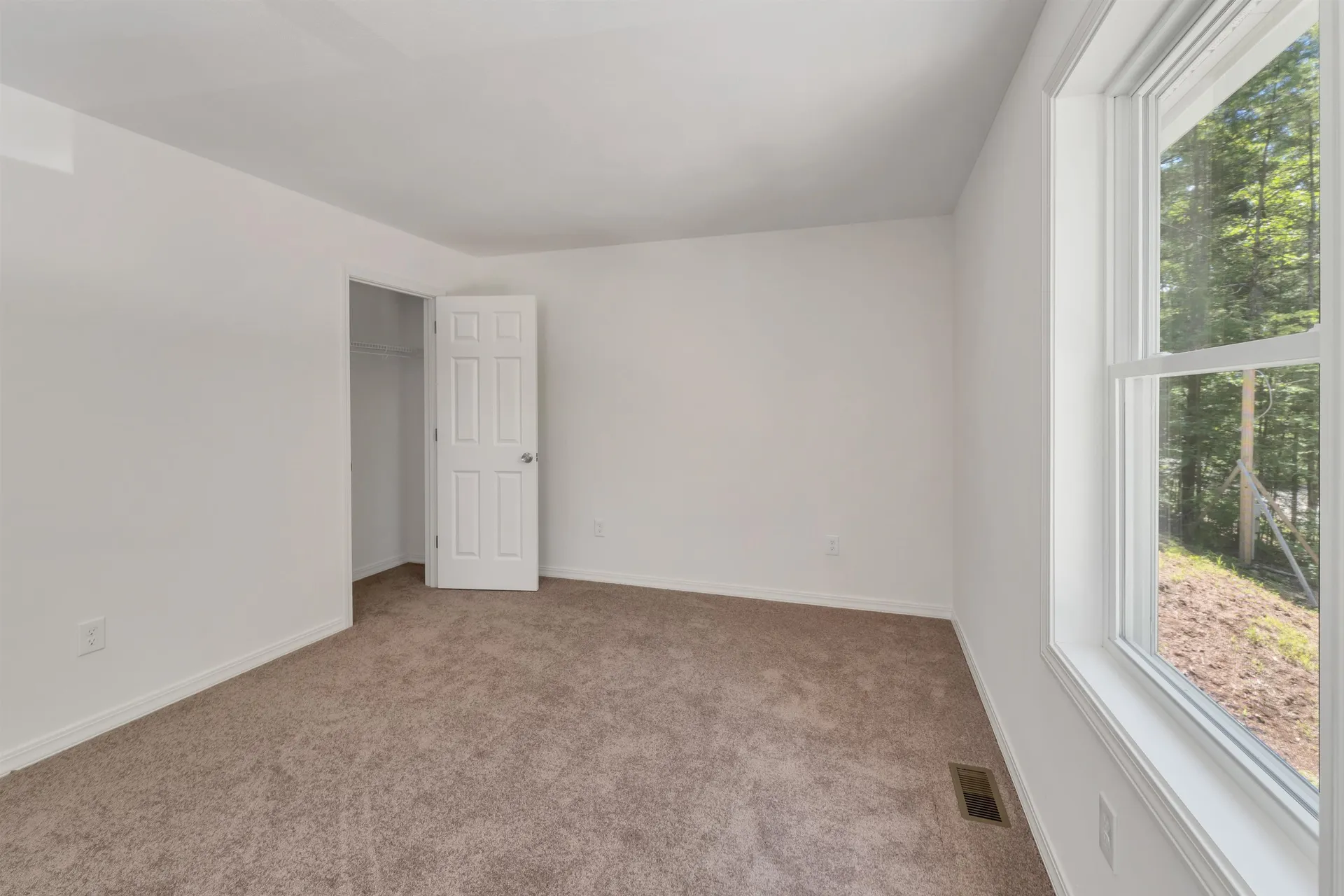 128 Onset Road Bennington NH 03442