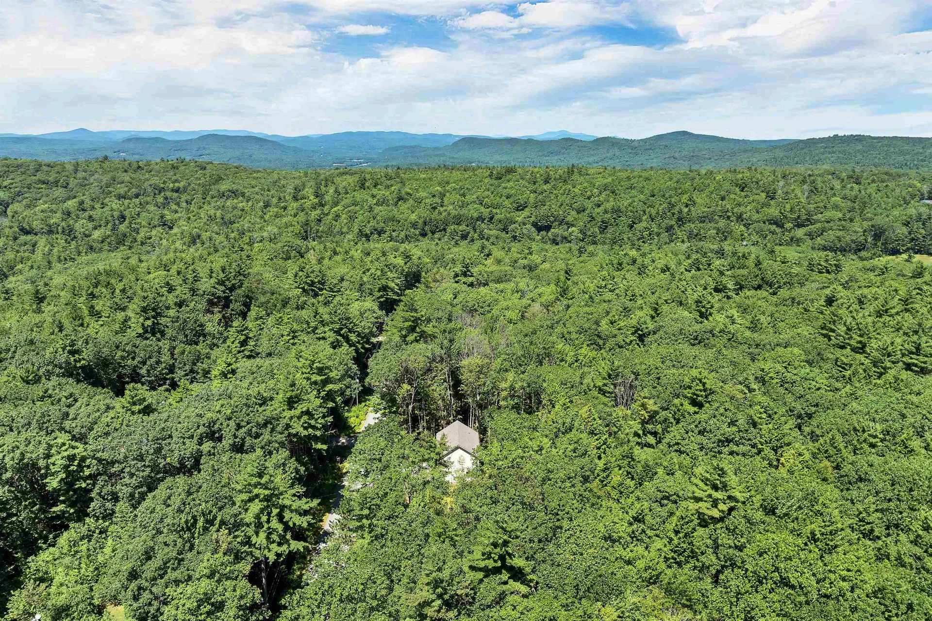 128 Onset Road Bennington NH 03442