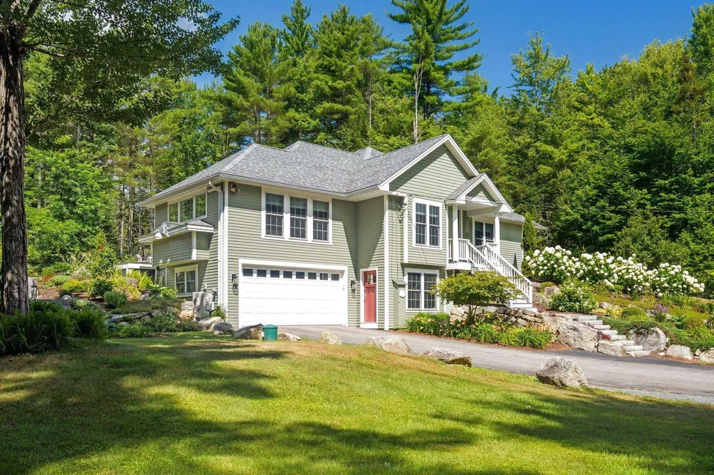 2 Mountainside Drive Sutton NH 03260
