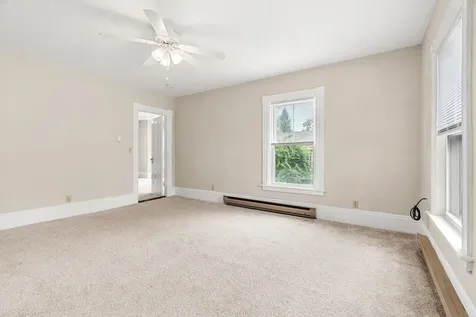 11 Green Street Rochester NH 03868
