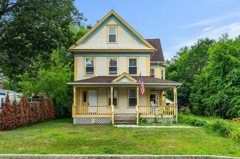 11 Green Street Rochester NH 03868