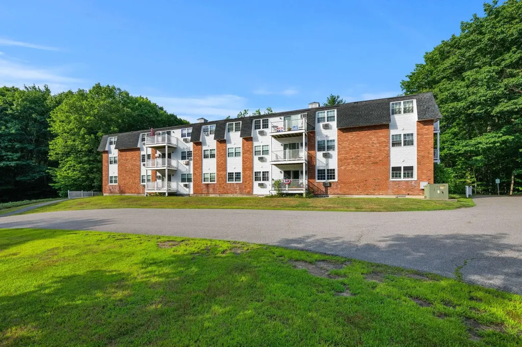 39 Ernest Avenue Exeter NH 03833