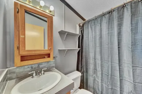 593 South Windsor Street Royalton VT 05068