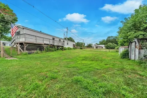 593 South Windsor Street Royalton VT 05068