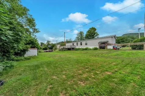 593 South Windsor Street Royalton VT 05068