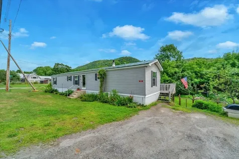 593 South Windsor Street Royalton VT 05068