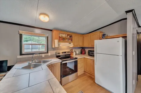 593 South Windsor Street Royalton VT 05068