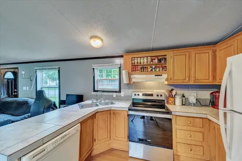 593 South Windsor Street Royalton VT 05068