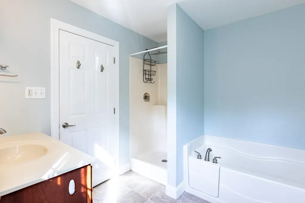 60 Mountain View Drive Lebanon NH 03766