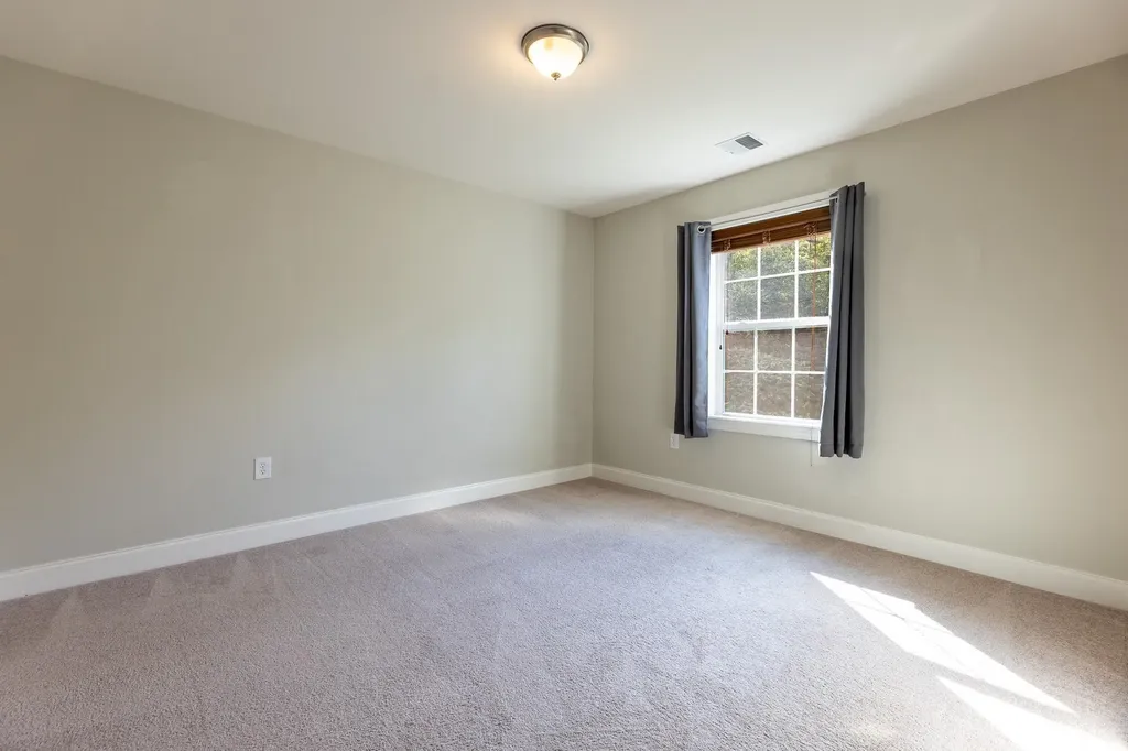 60 Mountain View Drive Lebanon NH 03766