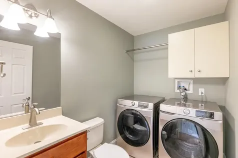 60 Mountain View Drive Lebanon NH 03766