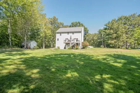 7 Gailor Lane Hooksett NH 03106