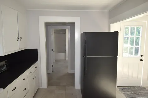 113 Main Street Kingston NH 03848