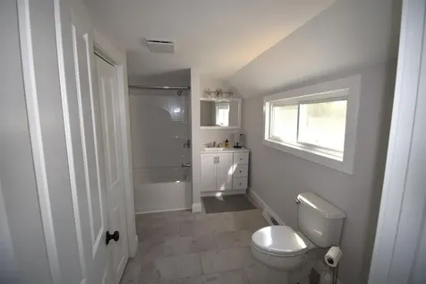 113 Main Street Kingston NH 03848