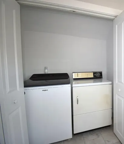 113 Main Street Kingston NH 03848