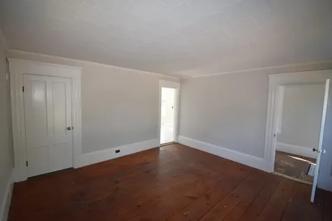 113 Main Street Kingston NH 03848