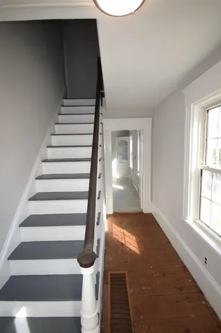 113 Main Street Kingston NH 03848