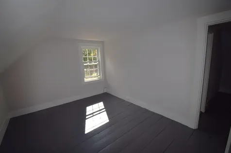 113 Main Street Kingston NH 03848