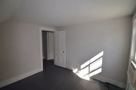 113 Main Street Kingston NH 03848