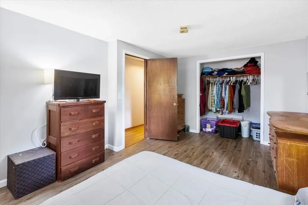 5 Center Street Bennington VT 05201