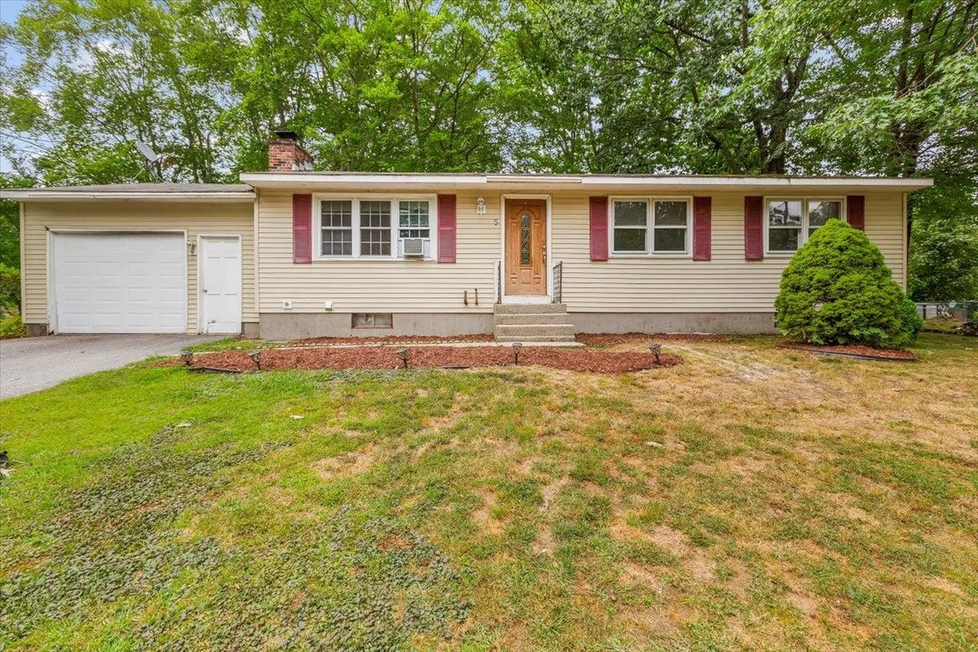 5 Center Street Bennington VT 05201