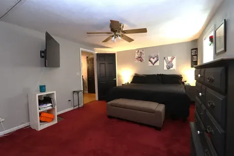 8 Maple Street Kingston NH 03848